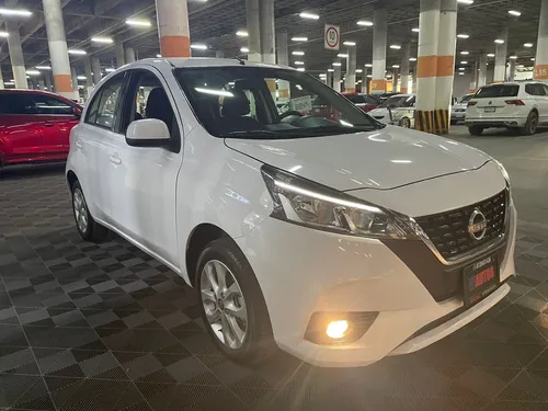 Nissan March 1.6 Advance At