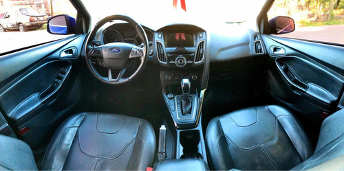 Ford Focus 5p Titanium At