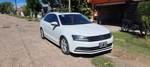 Volkswagen Vento 2.5 Luxury 170cv