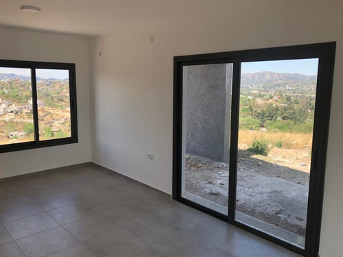 Imagen 5 de 12 de Casa En Villa Carlos Paz