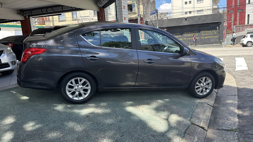 Nissan Versa V-Drive 1.6 Plus Cvt 4P