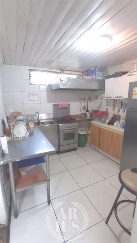 Casa En Venta De 3 Dorm 1 Baño En Estación Central