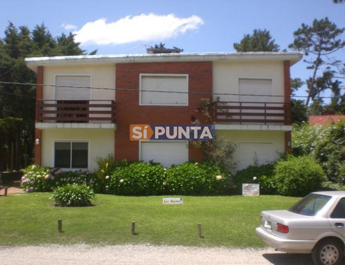 Imagen 1 de 6 de Espacioso Apartamento A La Venta En San Rafael