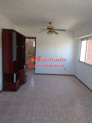 Imagen 2 de 16 de Venta De Apartamento De Dos Dormitorios En Maldonado