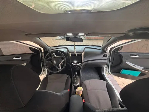 Hyundai Accent 1.6l 5 p