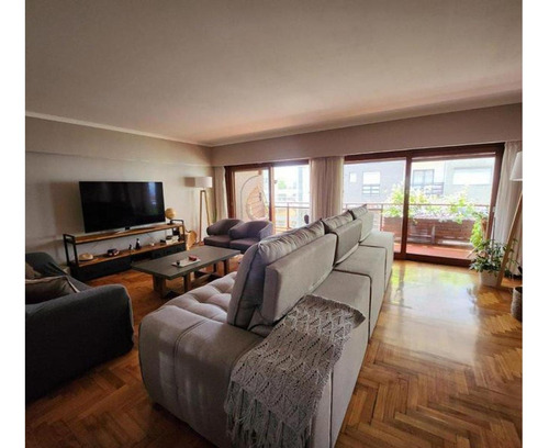 Piso 4 Ambientes Con Balcon , Doble Cochera Y Baulera