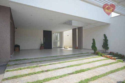 Sobrado Alto Padrão Com 5 Suítes, Piscina E Churrasqueira, Apenas 150m Da Praia Em Itanhaém. - So0202