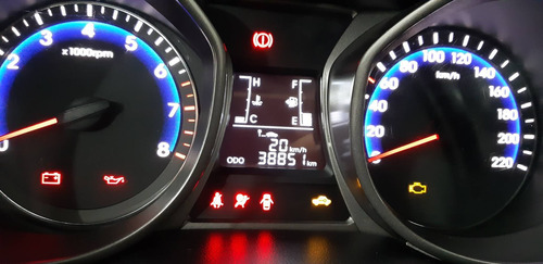 Imagem 6 de 13 de Hyundai Hb20 1.6 Comfort Plus 16v Flex 4p Manual