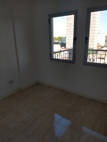 2 Amb Av F. Beiro 4289 6°fte Devoto Financiacion Propia!!!