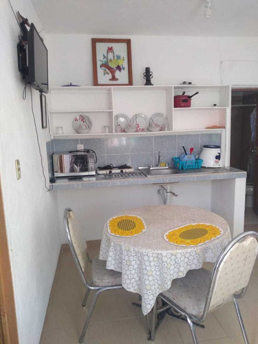Imagen 2 de 13 de Cerca De Cuautla, Morelos.casa Para 3 Personas.