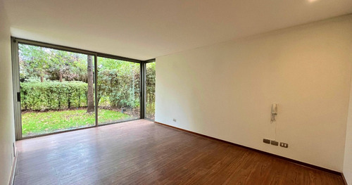 Santa M. De Manquehue, Primer Piso Con Jardín, 4d 4b 2est 1b