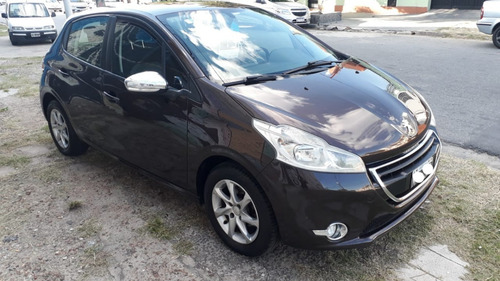 Imagen 2 de 7 de Peugeot 208 Allure 1.5 | 2013
