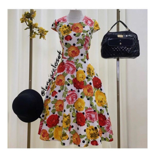 Imagem 7 de 8 de Vestido Elegante Midi Godê Branco Floral