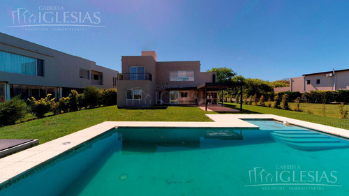 Imagen 25 de 30 de Tour 360º - Casa En Venta Con 4 Dormitorios En San Isidro Labrador, Villanueva