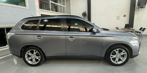 Mitsubishi Outlander GT 4WD 3.0 V6