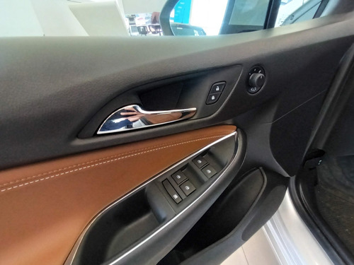 Imagen 12 de 18 de Chevrolet Cruze Premier Mr