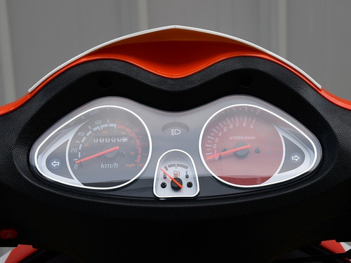 Imagen 6 de 12 de Talca Motocicleta 150cc, +patente 2023+caja Trasera+alarma