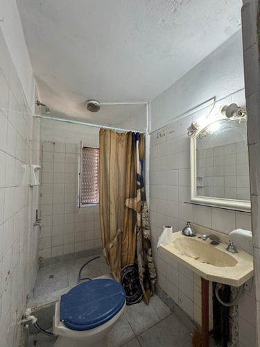 Cuatro Ambientes En Venta En El Barrio Piedrabuena Primer Piso