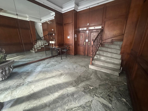 Bulnes 600 Esq. Av.corrientes, Departamento 2 Ambientes De 52m2 Con Balcón Al Frente En Almagro