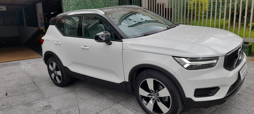 Volvo Xc40 T5 Momentum Automatica Branca 2018 Leilao