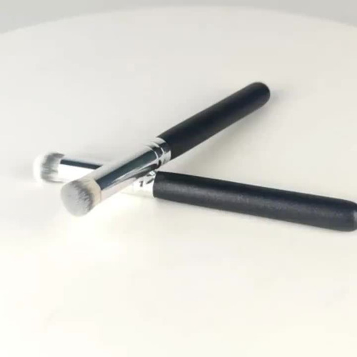 1 Brocha De Maquillaje Corrector Para Base
