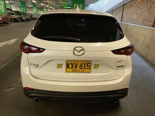 Mazda CX-5 2.5 Grand Touring LX 4