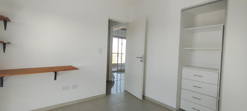 Departamento En Alquiler- Santos Lugares
