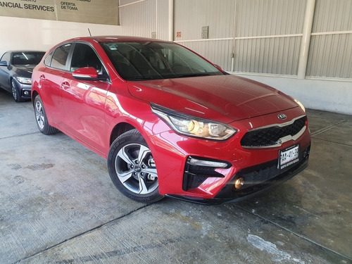 Imagen 2 de 14 de Kia Forte 2021 2.0 Hb Ex Mt