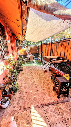 Acogedora Casa 3d-1b Luis Matte Larrain / Nonato Coo