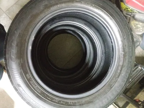 Vendo Pneus Goodyear Usados 4 .