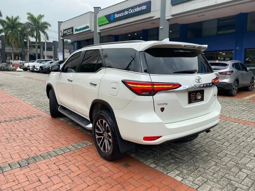 Toyota Fortuner Srv 2022 4000cc 4x4 Aut