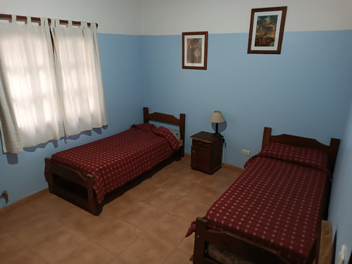 Cabaña De Dos Dormitorios + Club House (ping Pong, Pool, Metegol Y Juegos De Mesa) + Pileta Enorme