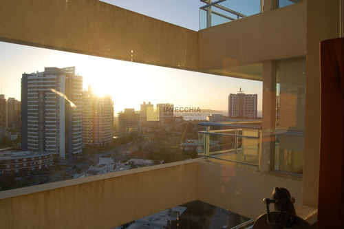 Imagen 16 de 22 de Venta De Apartamento De 3 Dormitorios En La Brava