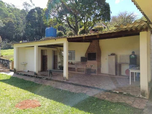 Aluga Chácara,lugar Lindo E Seguro,para Passar Lindos