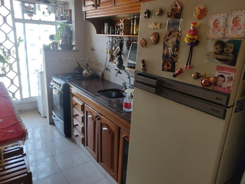 Imagen 3 de 7 de Departamento - Recoleta - 2 Ambientes - Cochera.