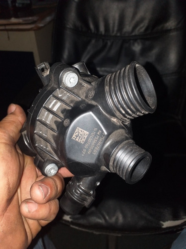 Termostato De Bmw 325i, 330,525,530, Nuevo Original 