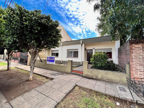 Venta De Casa 5 Ambientes. Carapachay, Vicente Lopez