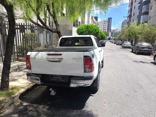 Toyota Hilux 2.8 SRV 4X4 CD 16V DIESEL 4P AUTOMÁTICO