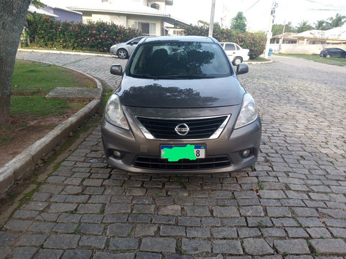 Nissan Versa 2014 1.6 16v Sl Flex 4p