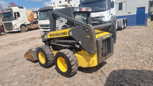 Imagem 15 de 20 de Mini Carregadeira New Holland L 170 Ano 2013 / L218