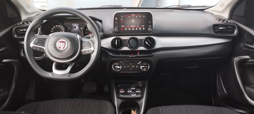 Fiat Cronos 1.3 Drive Gsr Flex 4p