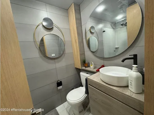 Apartamento En Bosque De Pinos Rah Co: 25-967