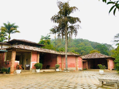 Casa Com 3 Dormitórios À Venda, 350 M² Por R$ 1.800.000,00 - Albuquerque - Teresópolis/rj - Ca0256