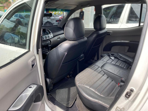Imagem 9 de 9 de Mitsubishi L200 Triton Hpe 3.2 Branco 2017