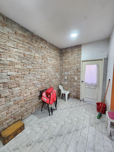 Casa En Venta - 3 Dormitorios 4 Baños - 280mts2 - Villa Lugano