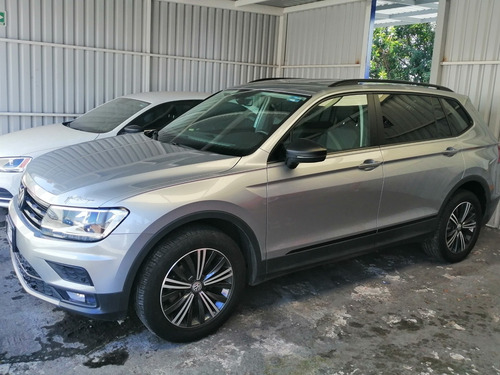 Imagen 1 de 15 de Volkswagen Tiguan 2020 1.4 Comfortline Plus At