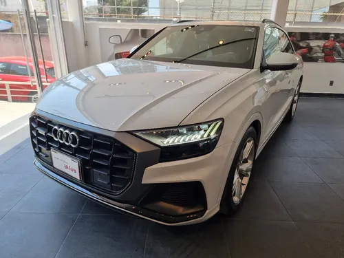 Audi Q8 2021
