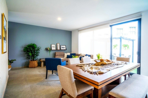 Imagen 1 de 28 de Departamento Con Jardin En Zibata Luks Townhouses