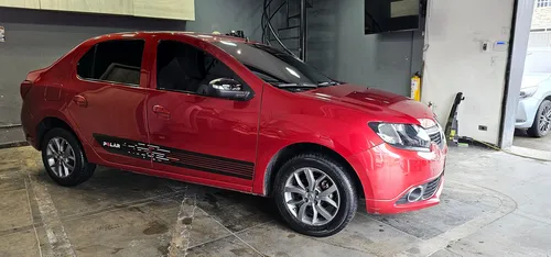 Renault Logan 1.6 Expression / Life +