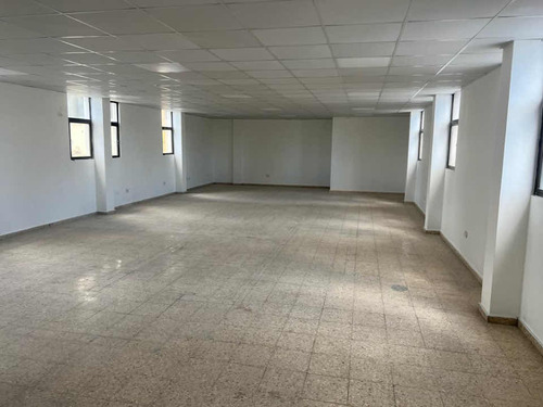 Local Comercial En Alquiler En Ensanche Naco